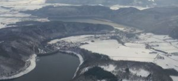 Winter Rundflug von Porta Westfalica über Kassel, Siegerland, Rothaargebirge – Sauerland und Paderborn